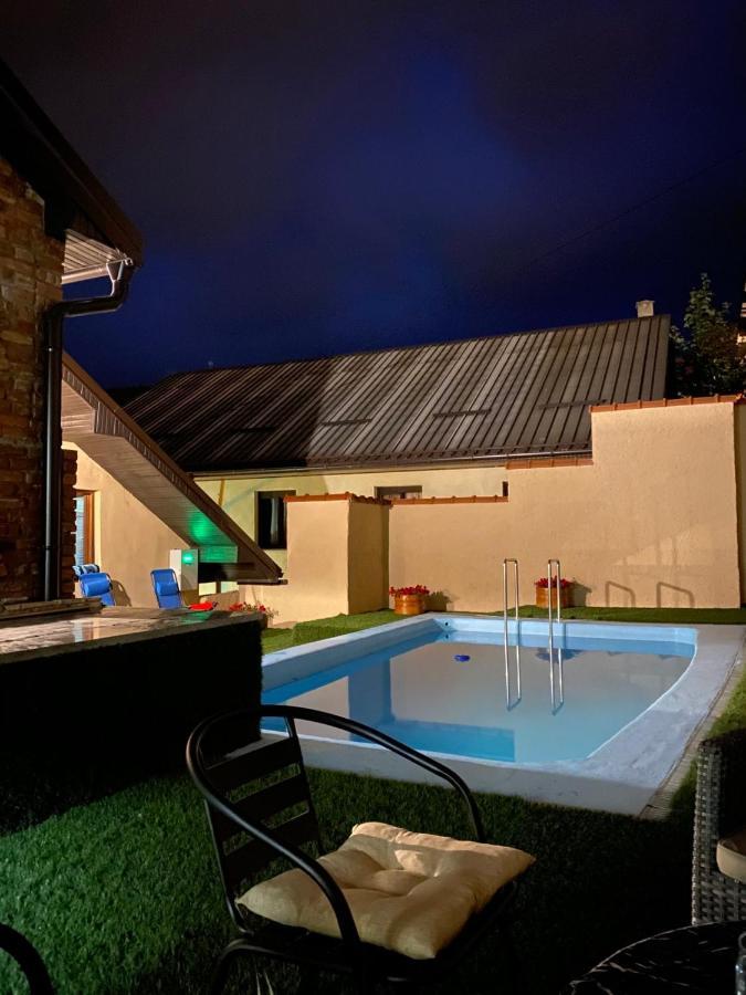 Guesthouse Prenociste Faraon Πλιέβλια Εξωτερικό φωτογραφία