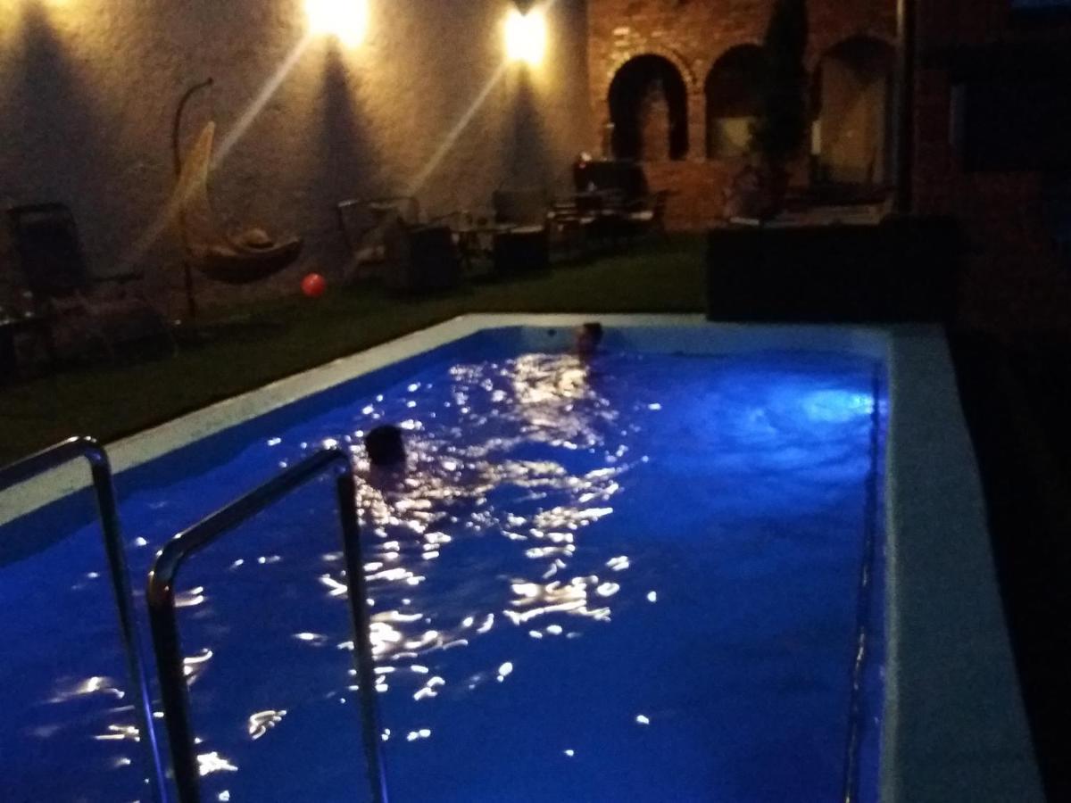 Guesthouse Prenociste Faraon Πλιέβλια Εξωτερικό φωτογραφία