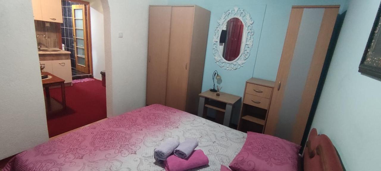 Guesthouse Prenociste Faraon Πλιέβλια Εξωτερικό φωτογραφία