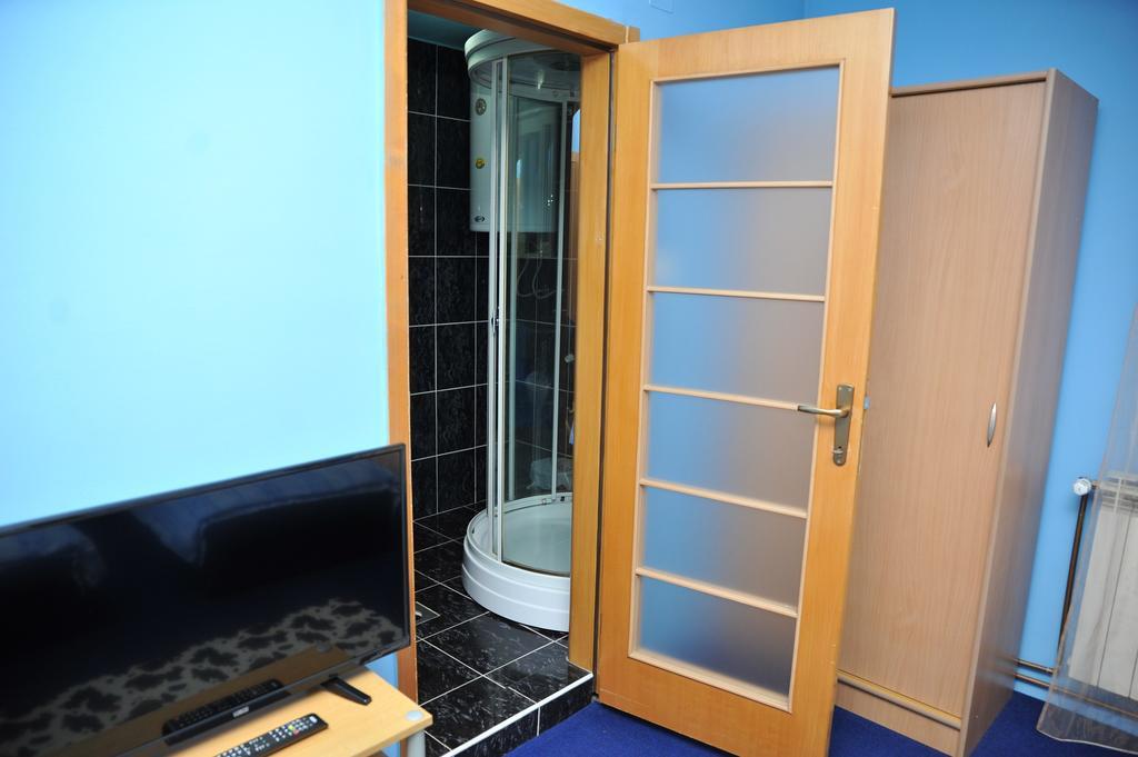 Guesthouse Prenociste Faraon Πλιέβλια Δωμάτιο φωτογραφία